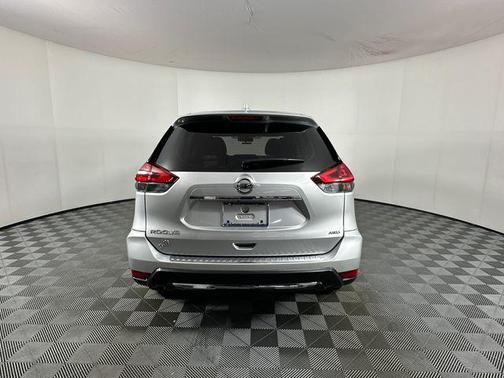 Brilliant Silver 2018 Nissan Rogue S