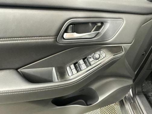 Gun Metallic 2027 Nissan Rogue Dark Armor