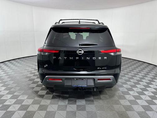Super Black 2026 Nissan Pathfinder SL