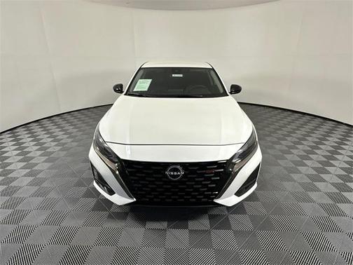 2025 Nissan Altima SR AWD