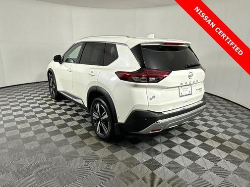 Pearl White Tricoat 2023 Nissan Rogue Platinum