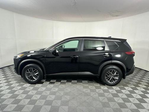 Super Black 2021 Nissan Rogue S
