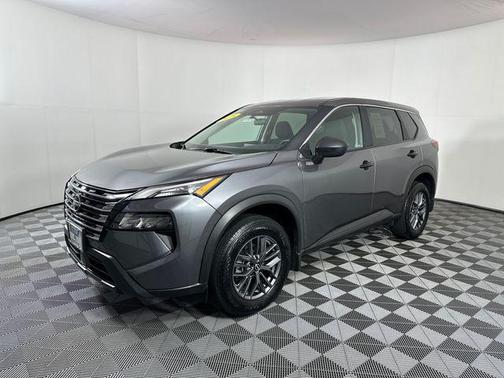 Gun Metallic 2024 Nissan Rogue S