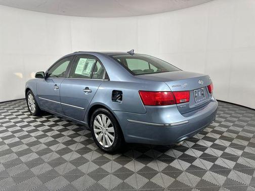 Medium Silver Blue Metallic 2009 Hyundai SONATA Limited