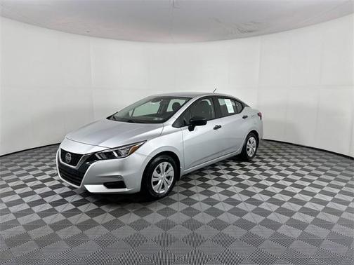 2022 Nissan Versa 1.6 S