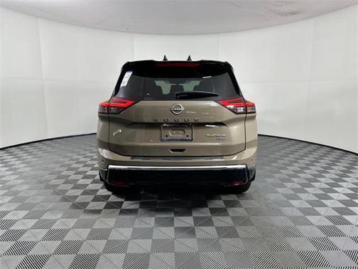 2025 Nissan Rogue Platinum