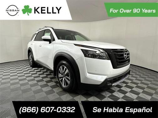 2025 Nissan Pathfinder SL 4WD