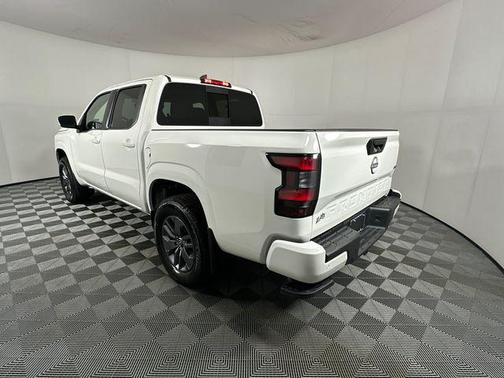Glacier White 2026 Nissan Frontier SV
