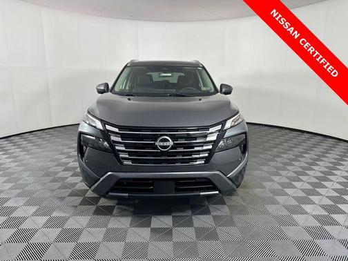 Gun Metallic 2024 Nissan Rogue SL