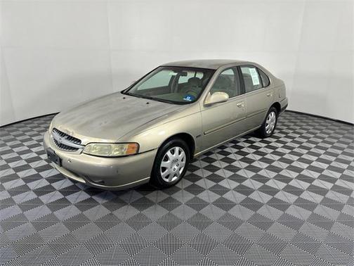 2001 Nissan Altima GXE