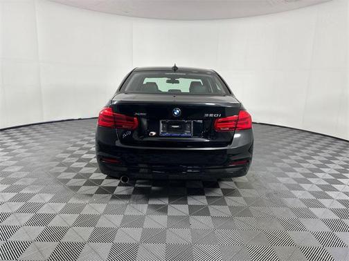 2018 BMW 320 i