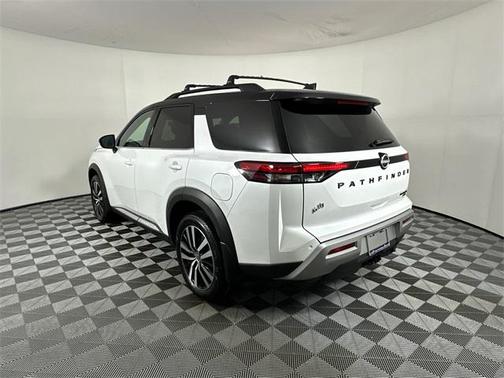 2025 Nissan Pathfinder Platinum 4WD