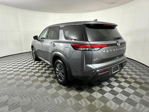 Gun Metallic 2024 Nissan Pathfinder S 4WD