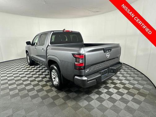 Gun Metallic 2024 Nissan Frontier SV
