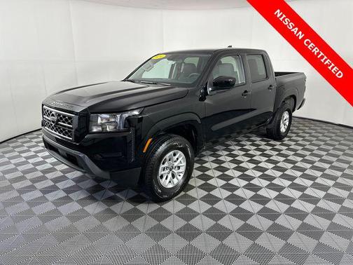 Super Black 2024 Nissan Frontier SV