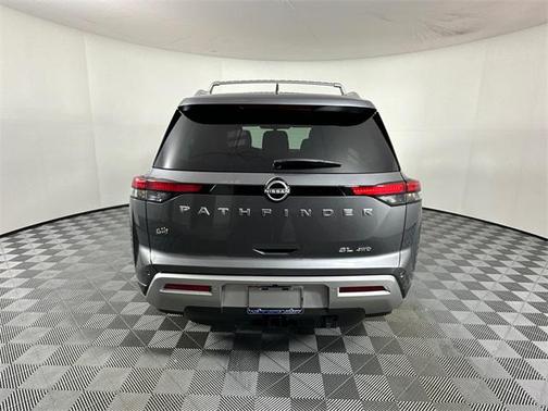 2025 Nissan Pathfinder SL 4WD