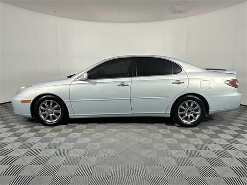 2004 Lexus ES 330 Base
