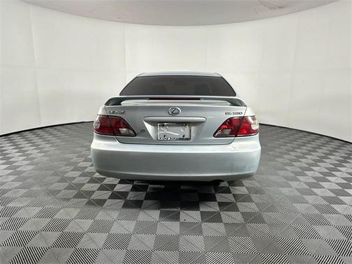 2004 Lexus ES 330 Base