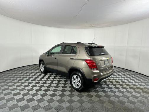 Stone Gray Metallic 2020 Chevrolet Trax LT