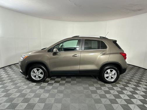 Stone Gray Metallic 2020 Chevrolet Trax LT