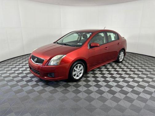 Lava Red Pearl-Mica/Metallic 2011 Nissan Sentra 2.0 SR