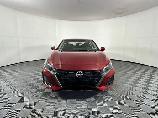 Scarlet Ember Tintcoat 2026 Nissan Altima 2.5 SV