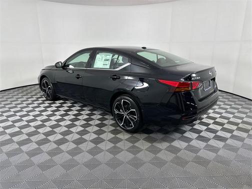 2025 Nissan Altima SR AWD