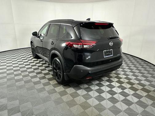 Super Black 2023 Nissan Rogue SV