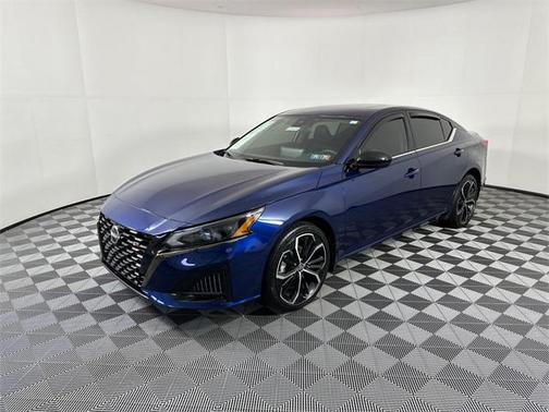 2023 Nissan Altima SR Intelligent AWD