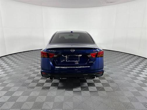 2023 Nissan Altima SR Intelligent AWD