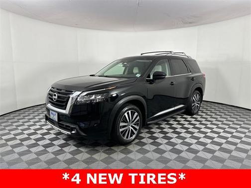 2022 Nissan Pathfinder Platinum 4WD