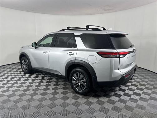 2025 Nissan Pathfinder SV 4WD