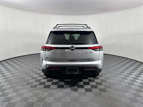 2025 Nissan Pathfinder SV 4WD