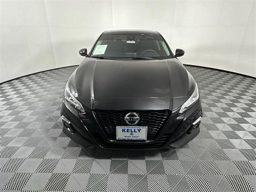 2022 Nissan Altima SR FWD