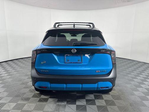 Arctic Ice Blue/Black 2026 Nissan Kicks SR