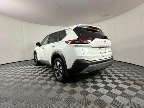 Pearl White Tricoat 2023 Nissan Rogue SV