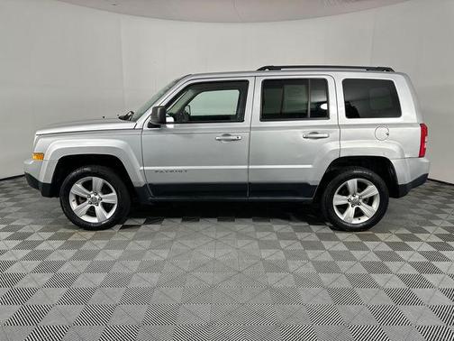Bright Silver Metallic Clearcoat 2012 Jeep Patriot Latitude