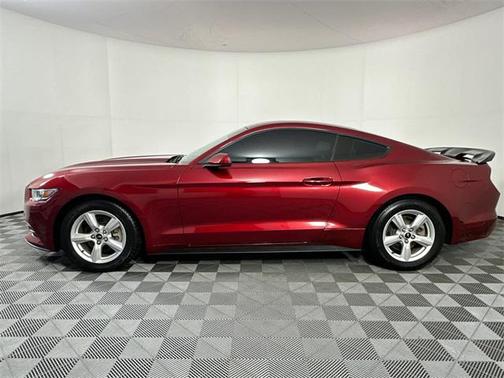 2017 Ford Mustang V6