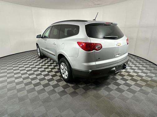 2011 Chevrolet Traverse LS
