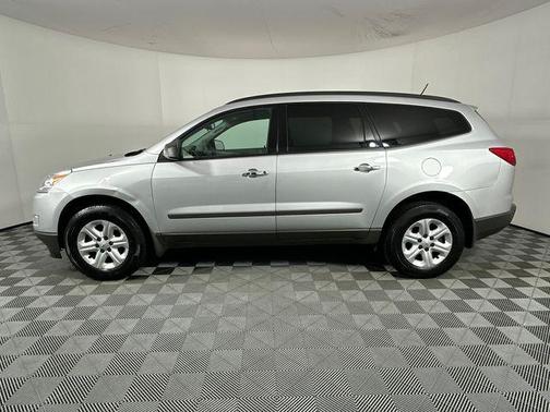 2011 Chevrolet Traverse LS