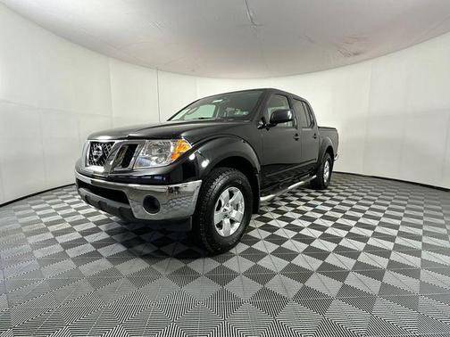 Super Black Metallic 2010 Nissan Frontier SE