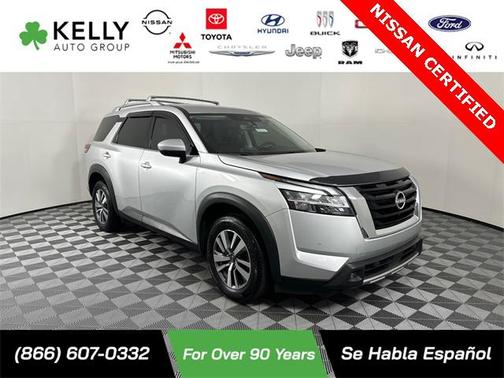 2023 Nissan Pathfinder SL 4WD