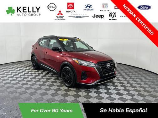 Scarlet Ember Tintcoat/Super Black 2023 Nissan Kicks SR