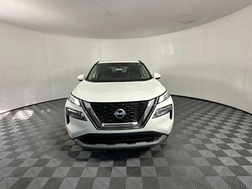 Pearl White Tricoat 2023 Nissan Rogue SV