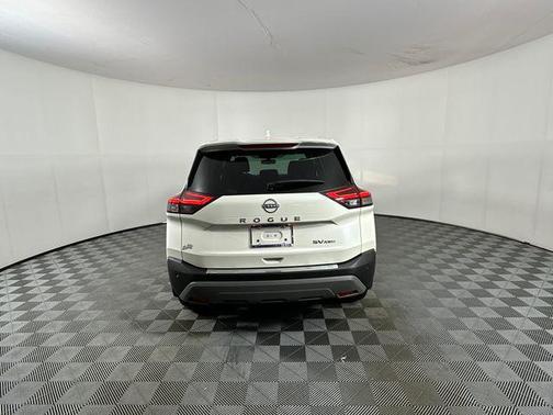 Pearl White Tricoat 2023 Nissan Rogue SV