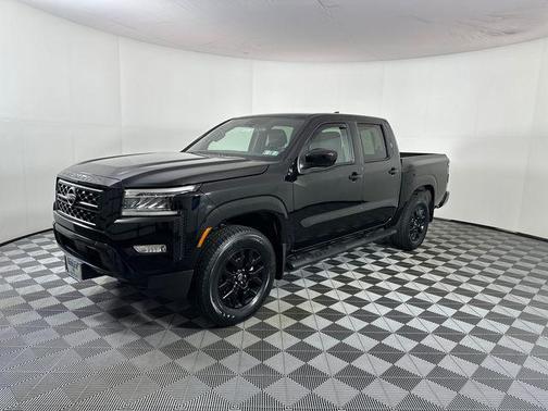 Super Black 2023 Nissan Frontier SV