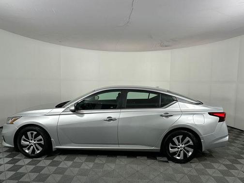 Brilliant Silver Metallic 2019 Nissan Altima 2.5 S
