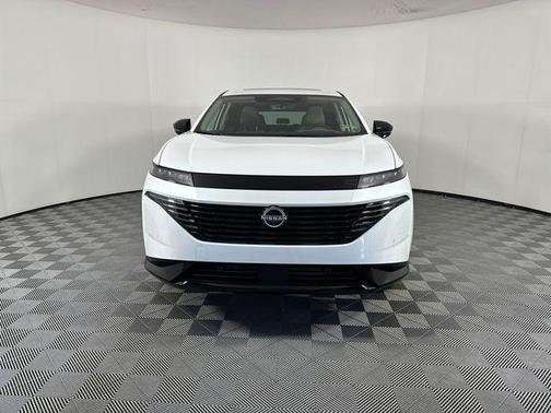 Everest White Pearl Tricoat 2026 Nissan Murano Platinum
