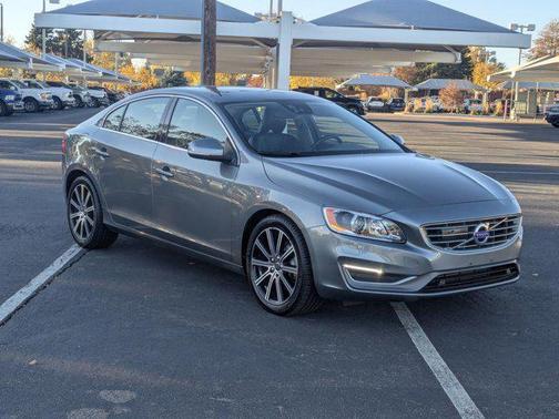 2018 Volvo S60 Inscription T5 Platinum