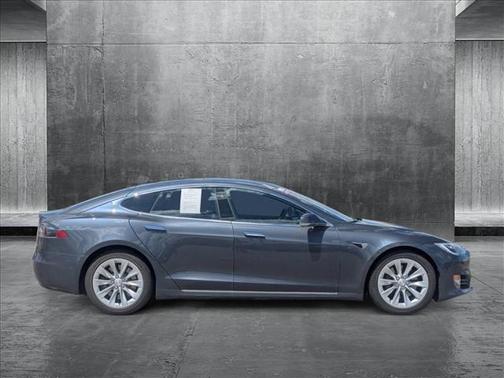 2017 Tesla Model S 75D